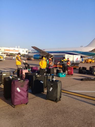 Movimientos migratorios y pol&iacute;ticas p&uacute;blicas para contener el empleo